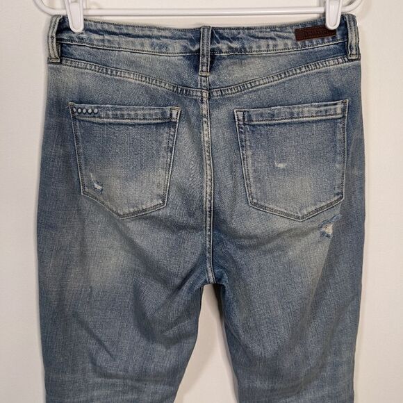 BlankNYC The Bond Mid Rise Skinny Jeans - Picture 6 of 11